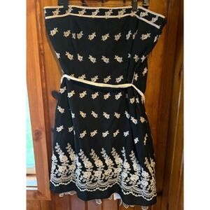 Torrid Black‎ White Floral Embroidered Strapless Party Dress Size 22